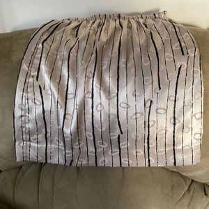 Skirt Petite Sophisticate tan with black stripes
